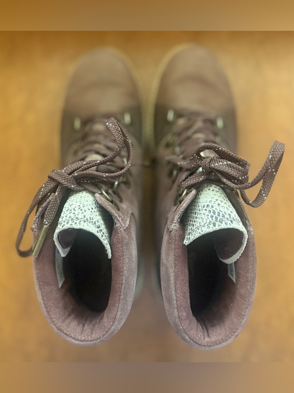 TOMS Mesa Waterproof Lace-Up Ankle Boots Brown Leather Suede Women’s Size 8 EUC - Picture 7 of 9